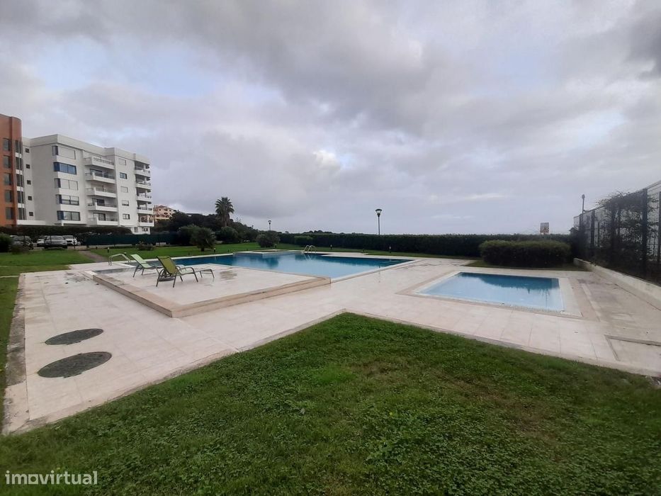 Apartamento T2 com jardim, Cascais