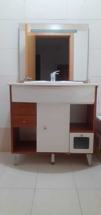 Móvel casa de banho