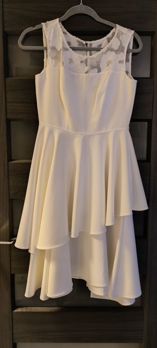 Elegancka sukienka Taranko