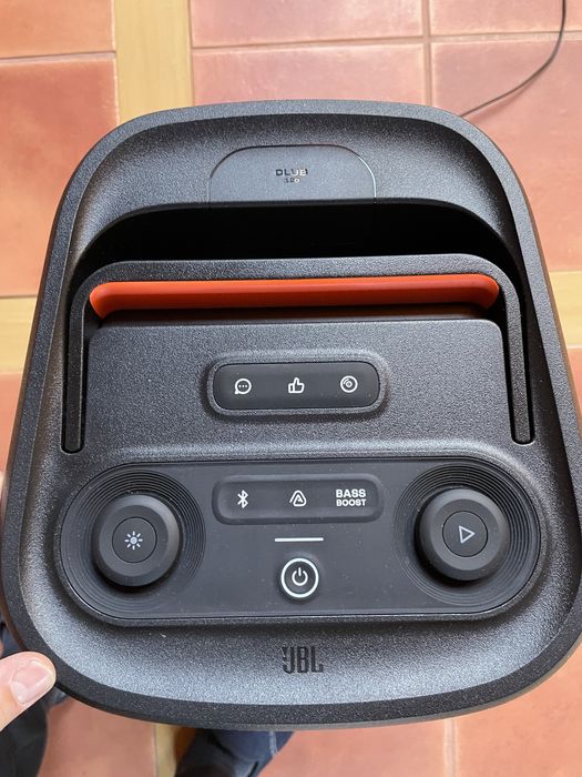 Alugo colunas jbl para festas