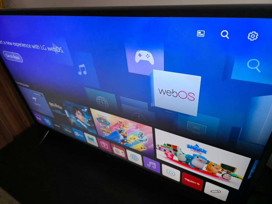 Telewizor LG 43UM7100PLB 43" 4K UHD Smart TV, idealny stan, pudełko