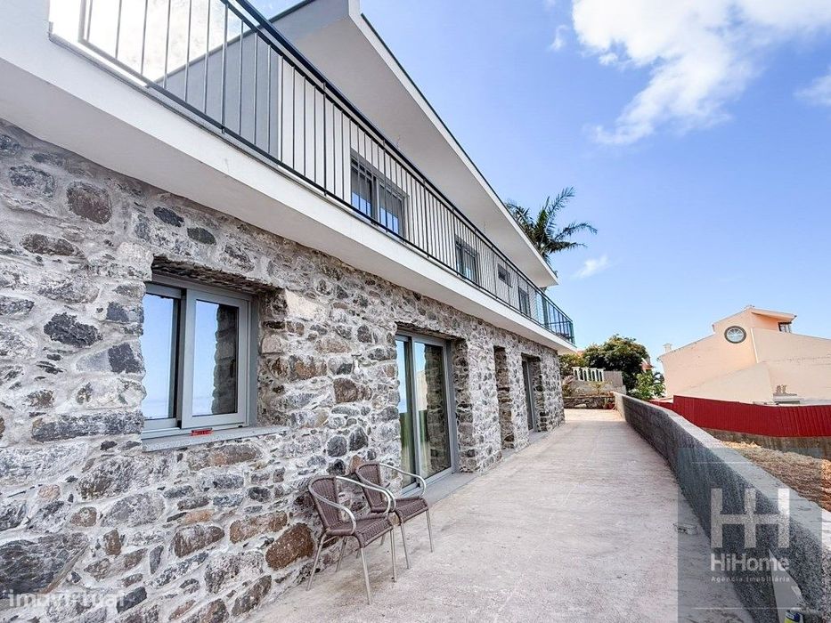 Moradia geminada T3 +1 em São Roque - Funchal