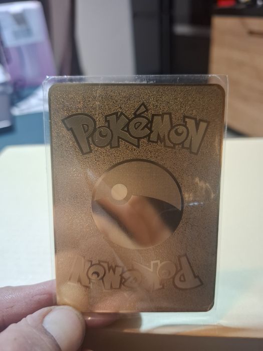 Karta metalowa pokemon