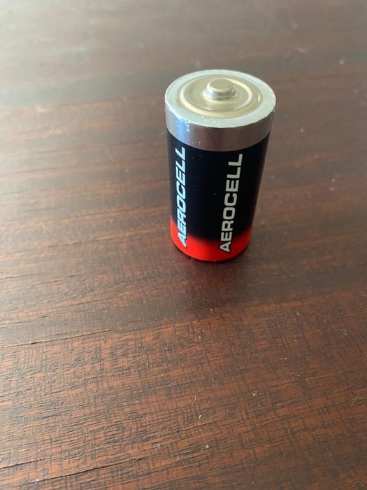 Relogio de mesa em bronze trabalhado com base em marmore