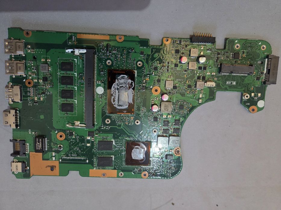Sprzedam płytę główną + procesor do Laptopa ASUS F555L