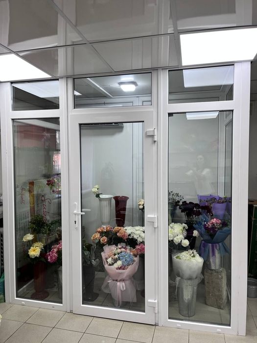 Холодильна вітрина для квітів 3,15 м² + кондиціонер + балон для гелію + редуктор