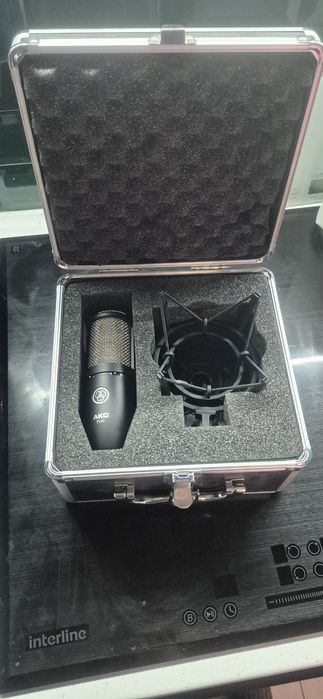Мікрофон AKG P220 + кабель