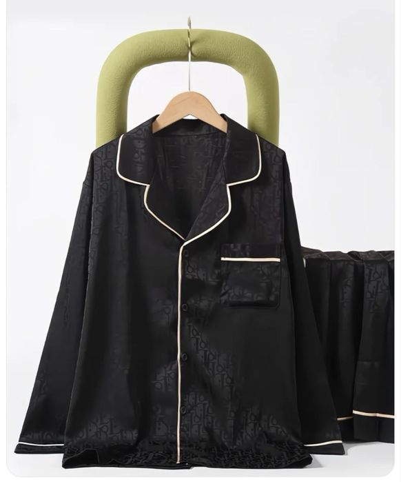 Літній костюм  діор