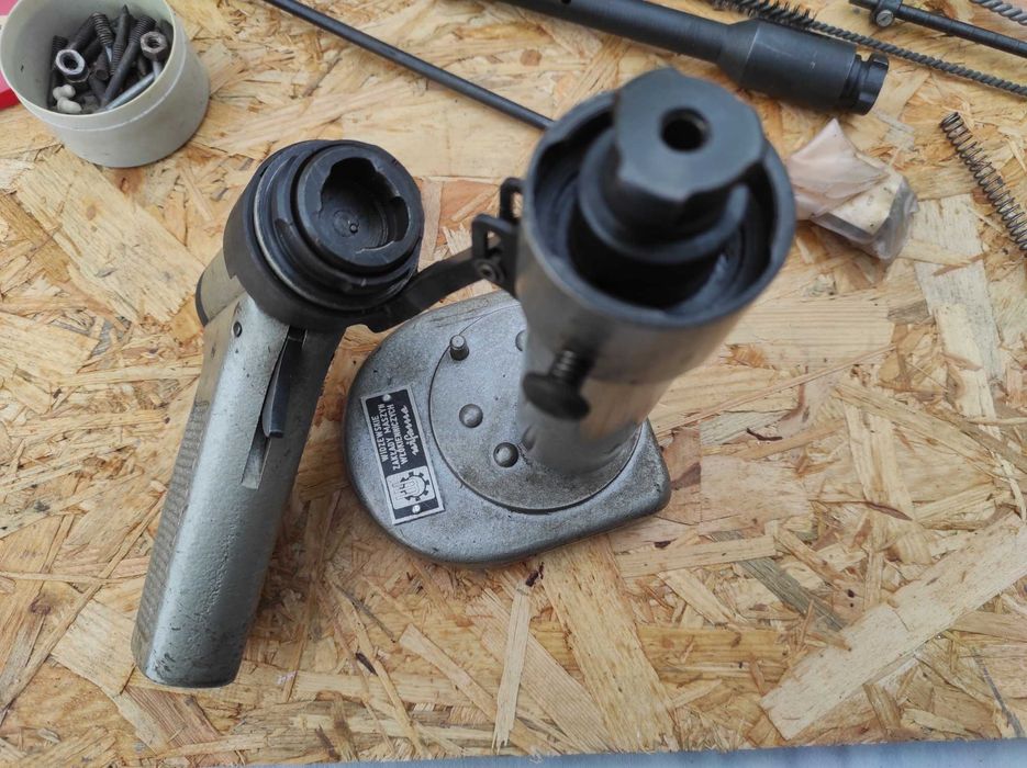 Osadzacz do Kołków GROM Wifama Tapicerski StaraKołkownica PRL