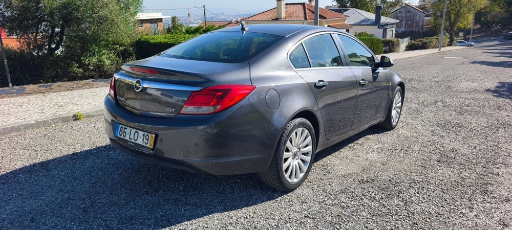 Opel Insignia 2.0 CDTI Automático  120.000 km — photo 3