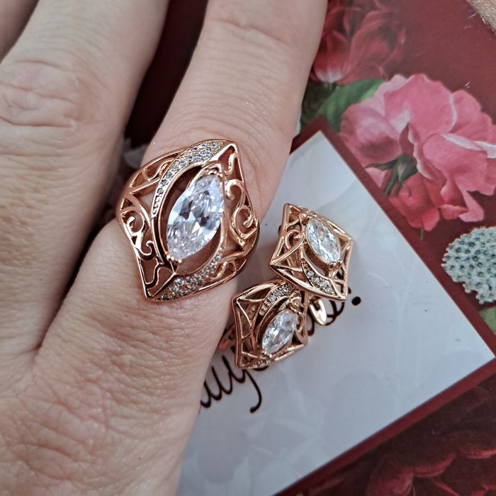 Біжутерія хорошо качества,кулони,сережки,кольца