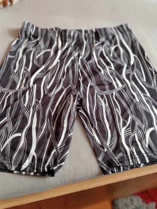 Legginsy sportowe, krótkie.