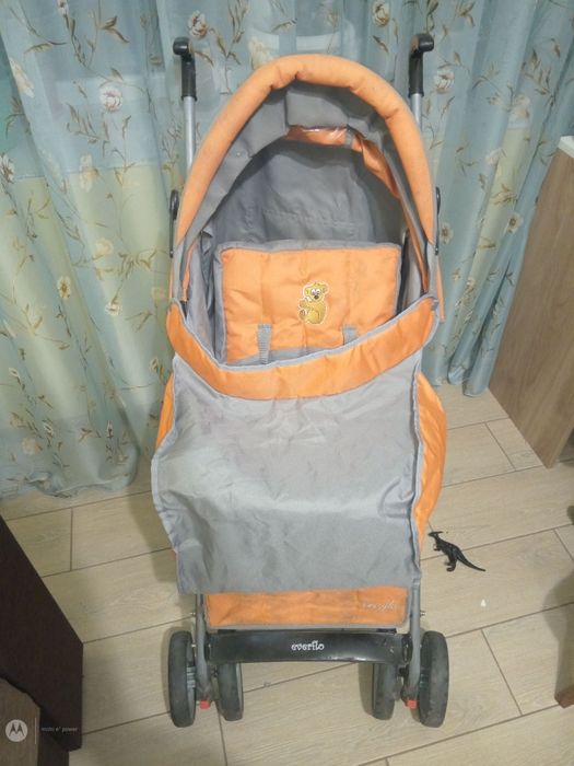 Продам дитячу коляску