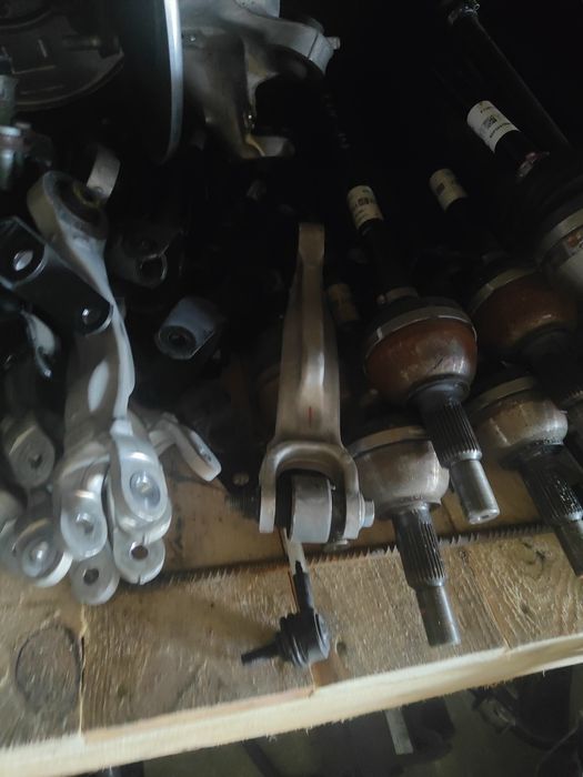 Tesla Model Y Model 3 2018-2024 передня ходовка ричаг піввісь комплект