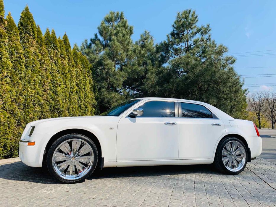 Продам Chrysler 300C VIP Style