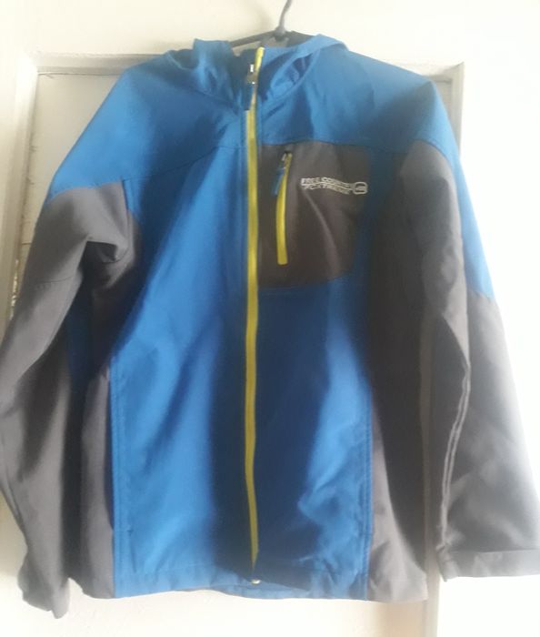 Куртка.Весна,осінь.