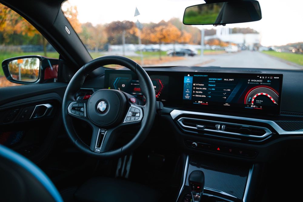 Wynajem BMW M2 G87 wypożyczalnia samochodów