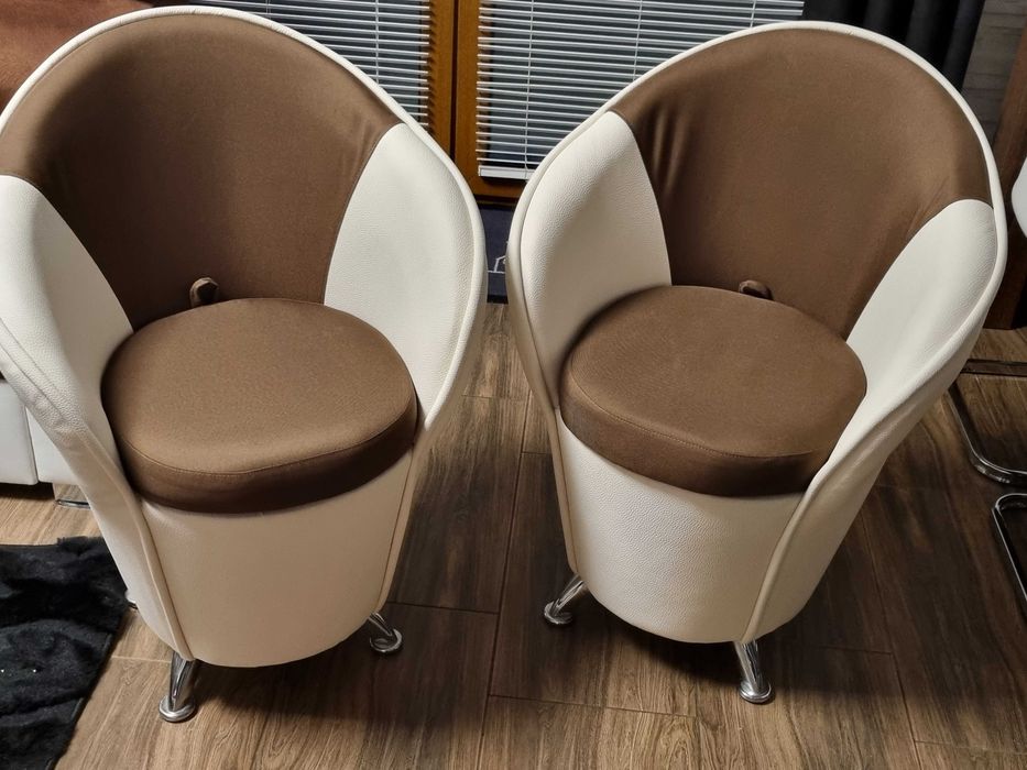 zestaw komfortowych foteli-puf