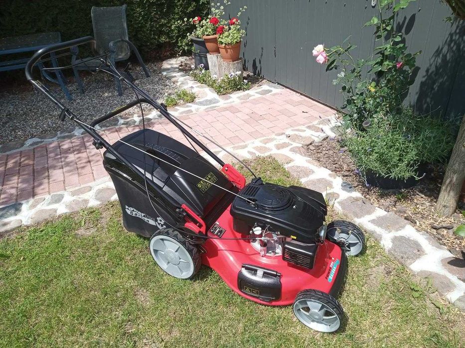 Kosiarka spalinowa z napędem PowerTec Garden 2.5KW