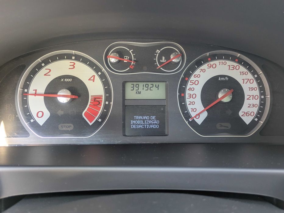 Renault Laguna II Break 2.0 dCi 175 cv Exclusive Ambiance Dynamique (Nov/2006)
