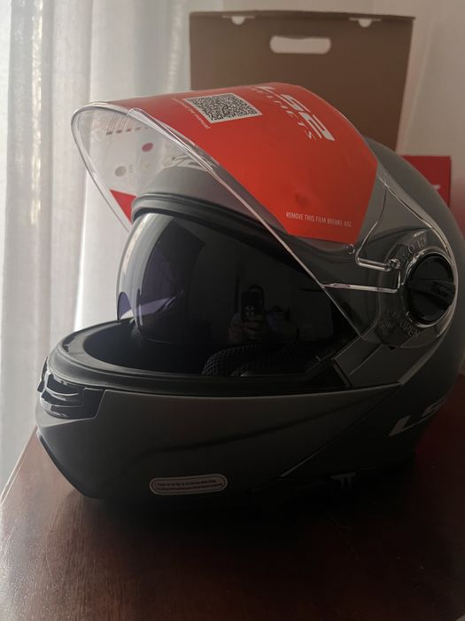 Capacete modular novo tamanho 54