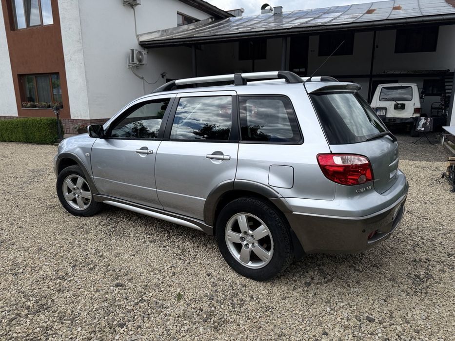 Mitsubisi Outlander