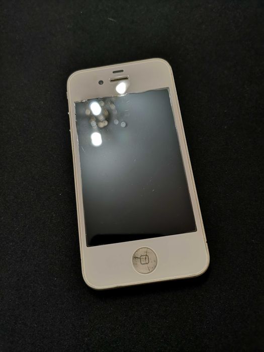 Iphone 4 на запчасти