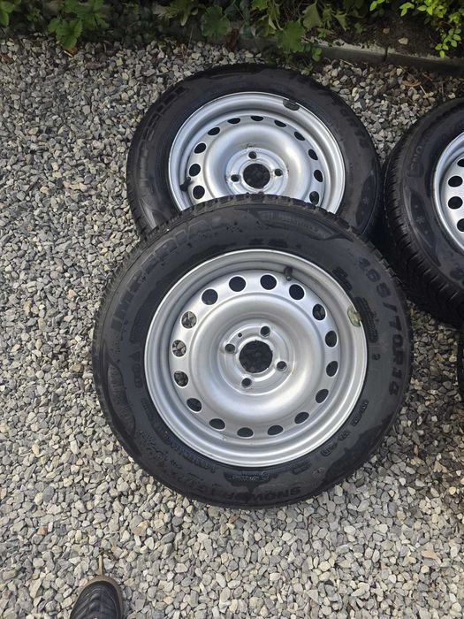 Opony zimowe imperial  165/70 R14 + stalówki
