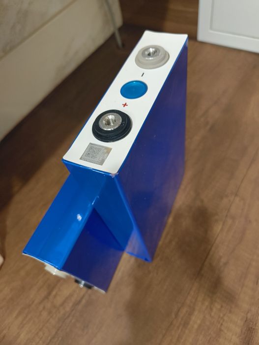 Нова комірка Lifepo4 LF105 336 Wh. 6mm