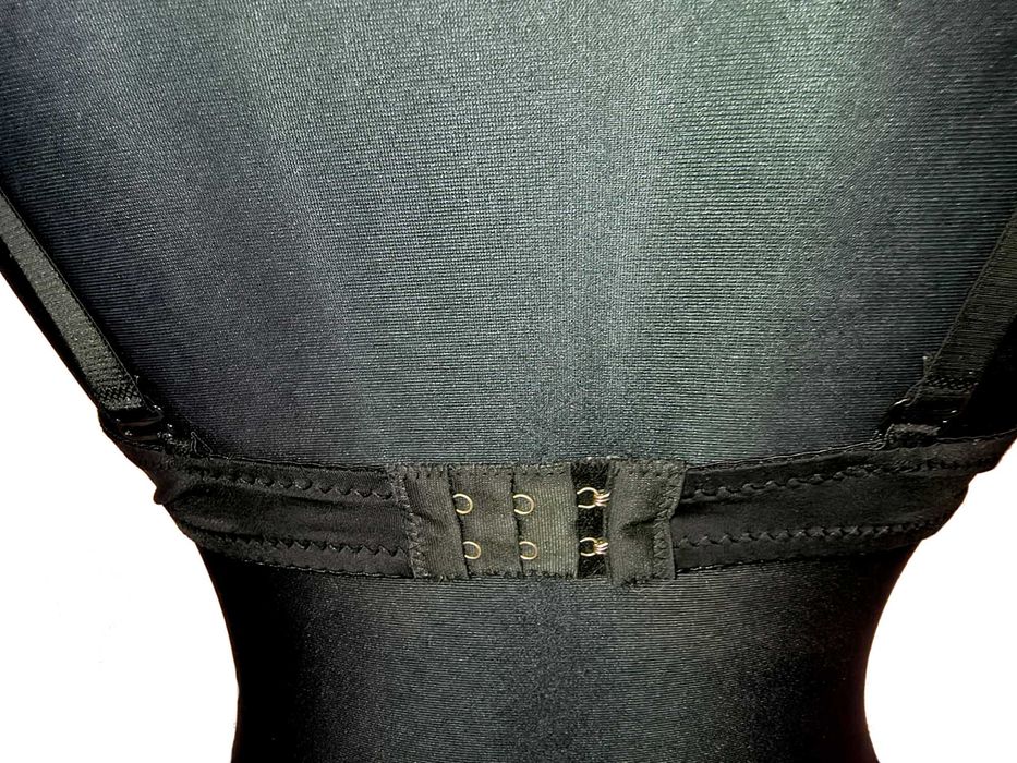 Śliczny koronkowy biustonosz stanik push-up r. 80B