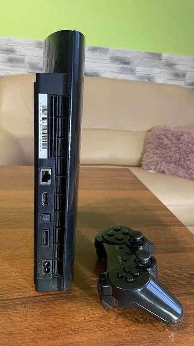 Playstation 3 super slim 1Tb Ps3 2 pady