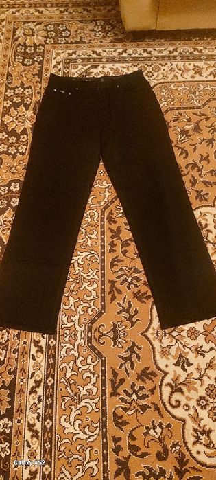 Продам винтажные джинсы фирмы WEST чорного цвета новые