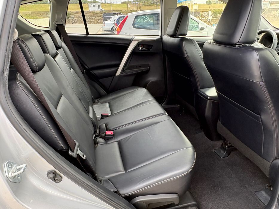 Toyota RAV4 2.2 D-4D 150cv 4x4 FULL EXTRAS