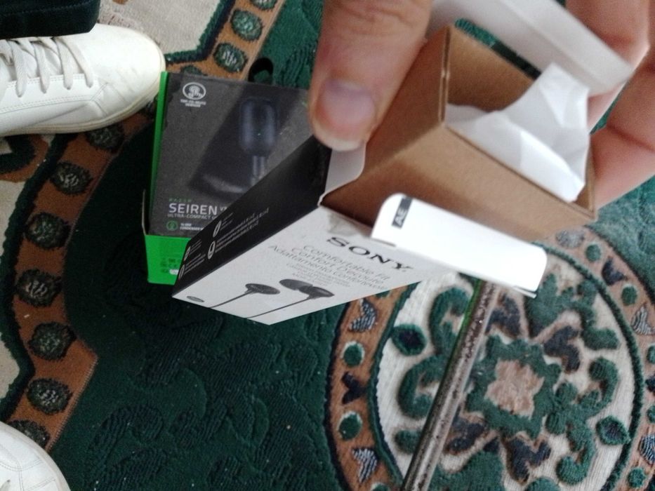 Auriculares antí ruido ideais para podcasts ou outro