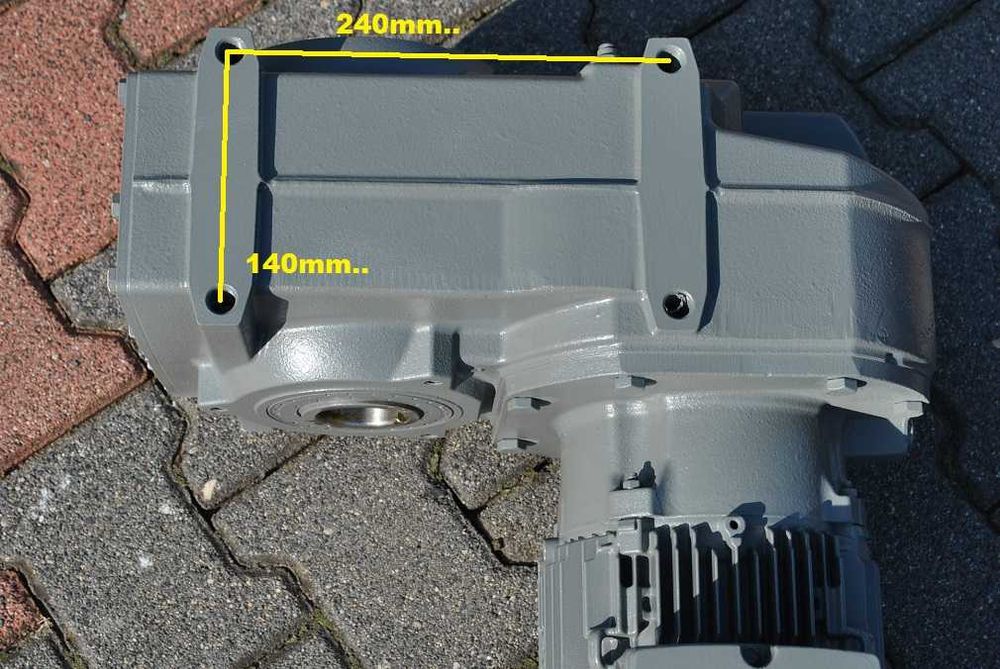 Motoreduktor 3kw. 18,2obr./min.. Firmy SIEMENS