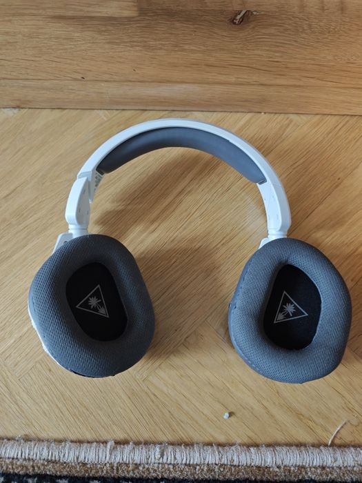 XBOX series X z napędem + 2 pady z ładowarką + słuchawki bezprzewodowe  Turtle Beach 600 G2x