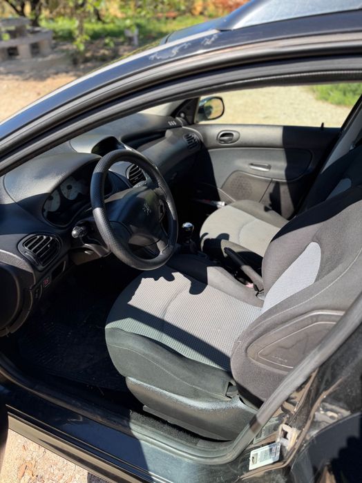 Peugeot 206 sw  ano 2003 1.4