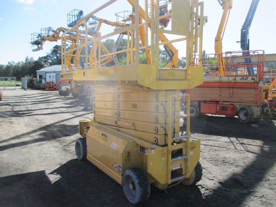 Podnośnik nożycowy 14 m HAB S142-12E2WD (JLG Genie Haulotte) UDT