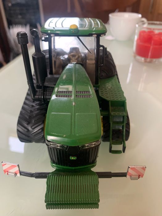 Britains traktor JOHN DEERE 9560RT 1:32