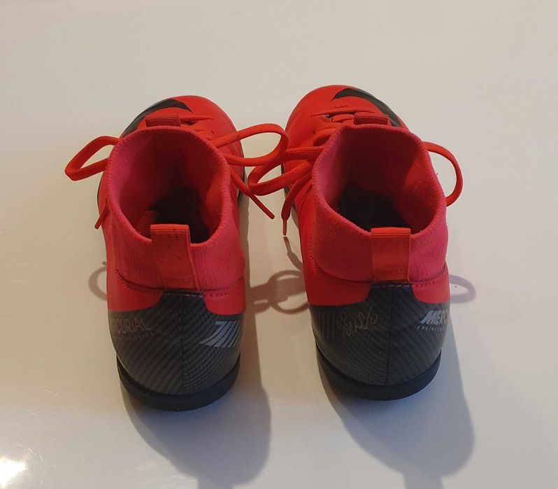 Buty NIKE eur 37,5