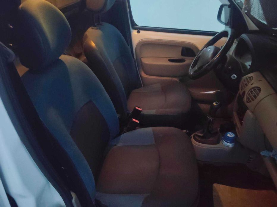 Renault kangoo 2008 Poucos kms com AC