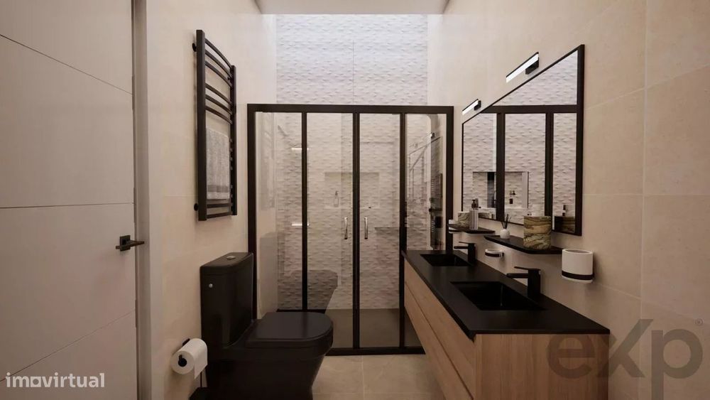 Excelente T2 remodelado com terraço