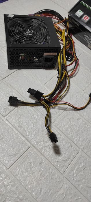 Asus Sabertooth R2.0/32gb DDR3/FX-8350/PcCooler GI-UX4 Corona B