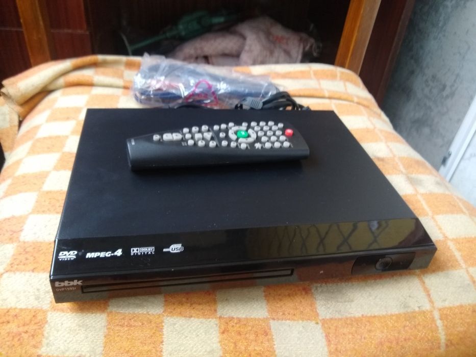 DVD проигрыватель BBK DVP159SI