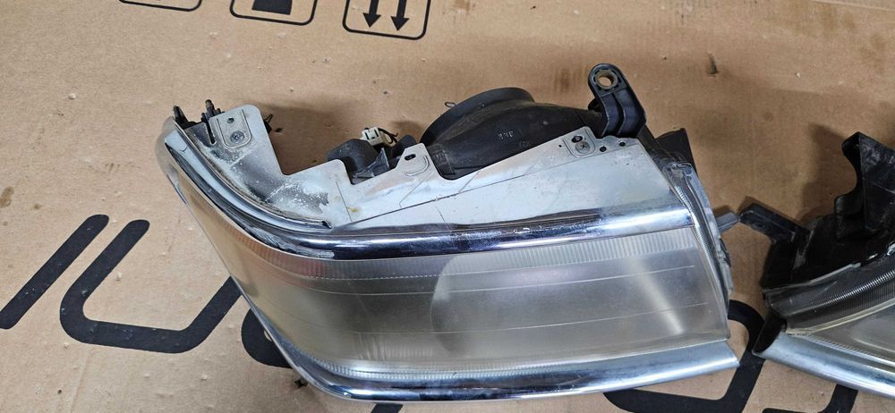 Lampa Lampy mitsubishi pajero Sport