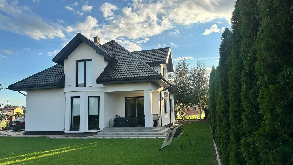 Sprzedam przestronny dom wolnostojący w centrum Rybnа (woj. mazowieckie)