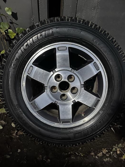 Продам комплект дисков r17 с зимне резиной 245/65/17 honda pilot