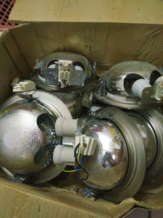 Focos de encastre para espaços comerciais