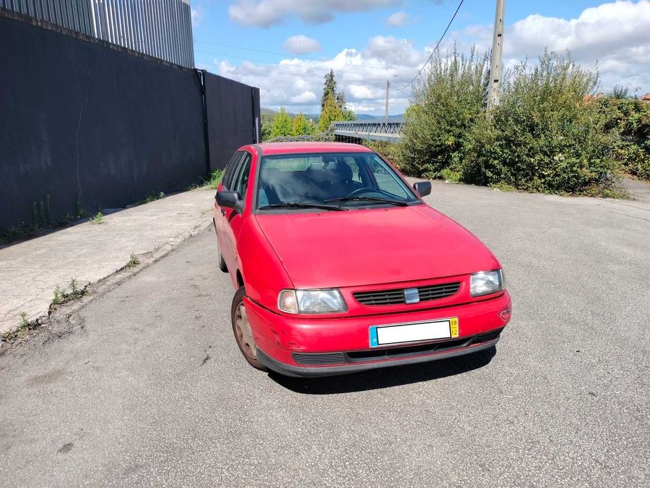 SEAT Ibiza 1.0 | 12/1998 | 110.406 km | 5 Portas