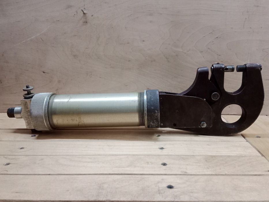 Profesjonalne nożyce hydrauliczne do kabli prętow